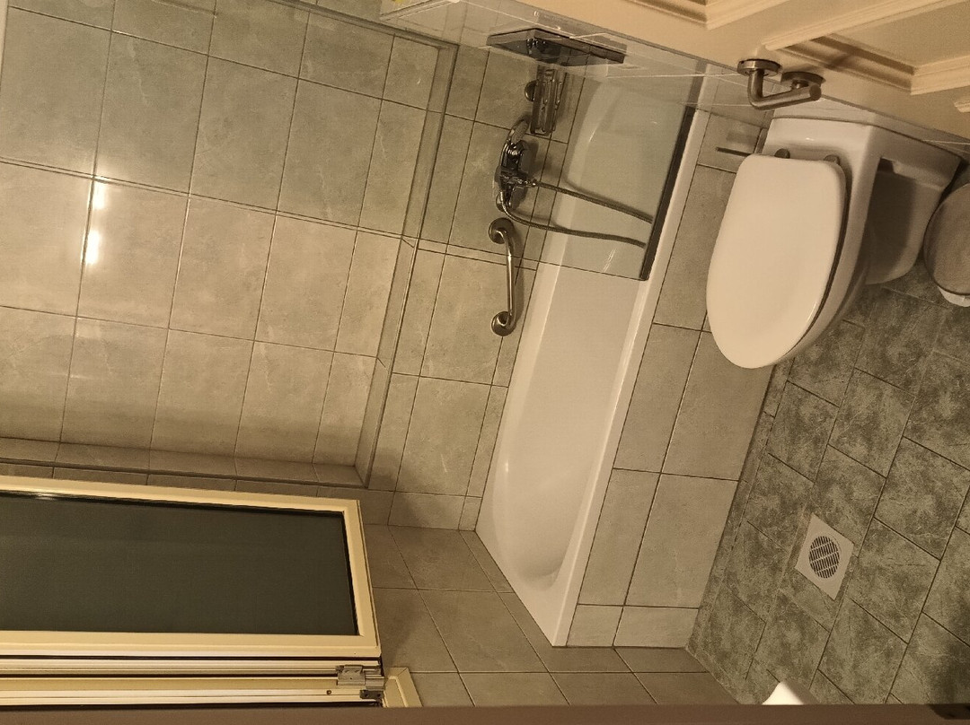 洛里安普莱萨酒店主图