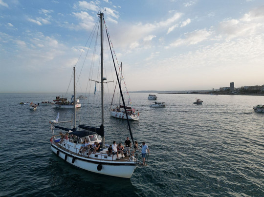 Sail Toro Charter-埃斯特波纳必去景点