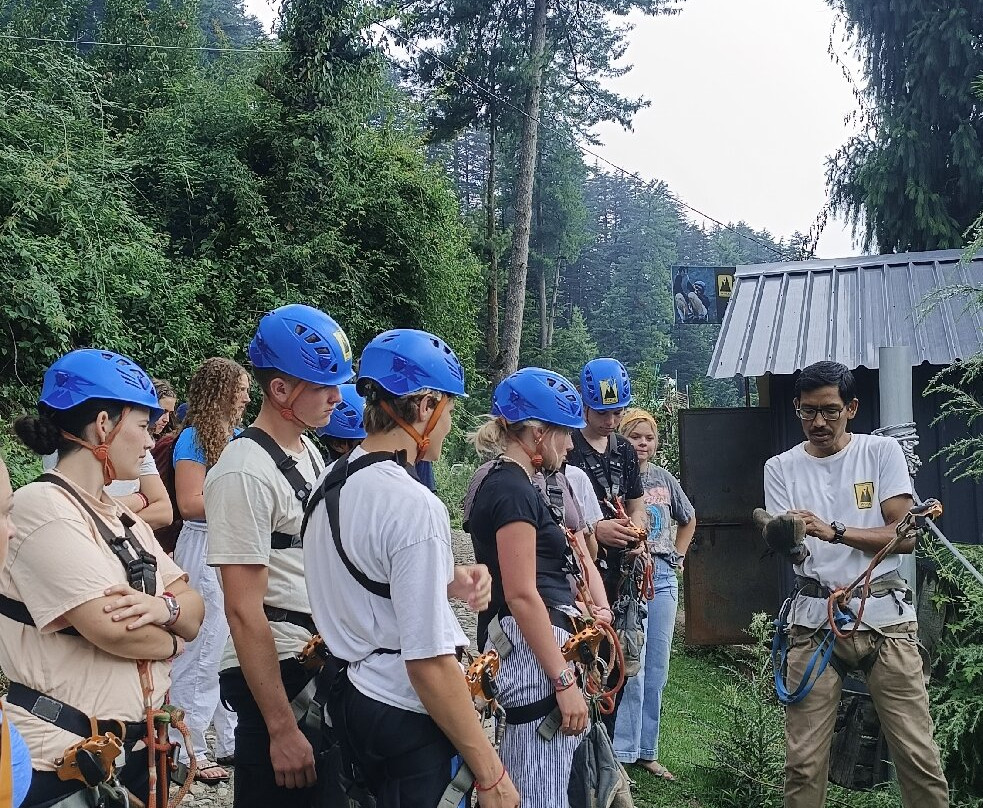 World Outdoor Leadership Centre Zipline Tour景点图片