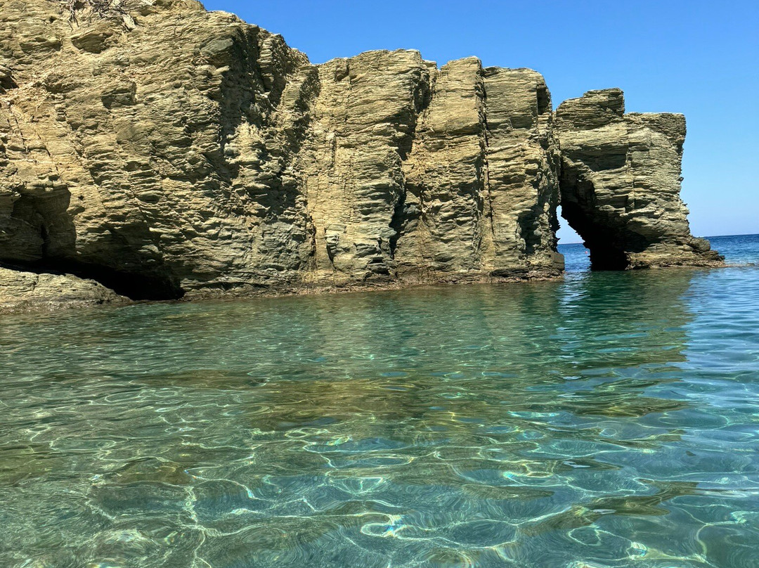 Psaromoura Beach景点图片
