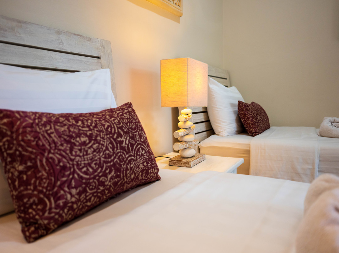 库布英达潜水温泉度假村主图