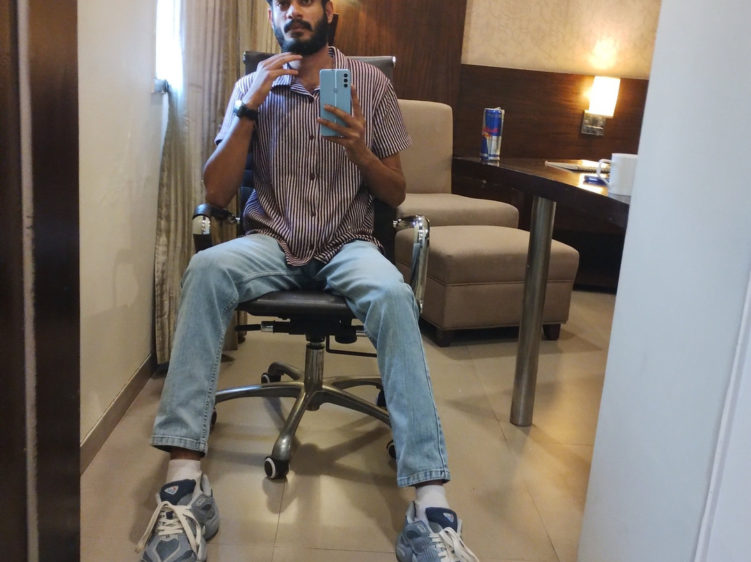 Bravia Hotel by Satguru Group主图