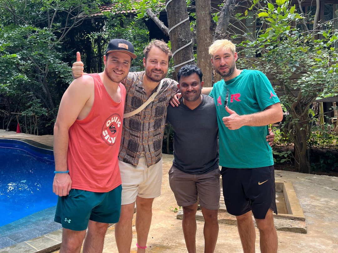 穆图村旅馆主图