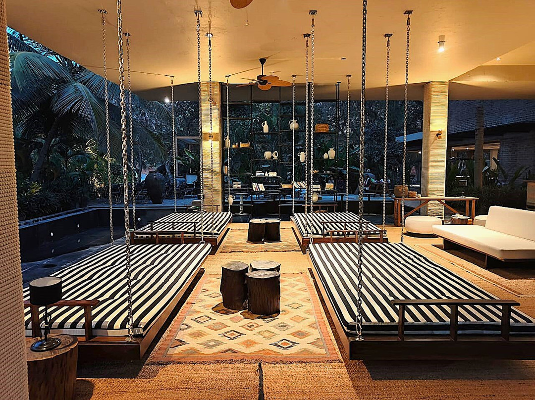 Soul Nest At Pyramid Valley