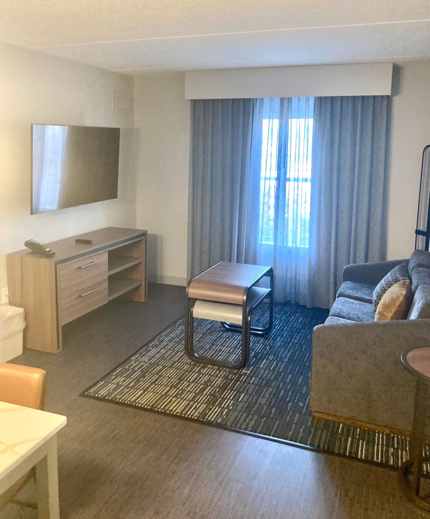 里士满Homewood Suites by Hilton- 机场-客卧