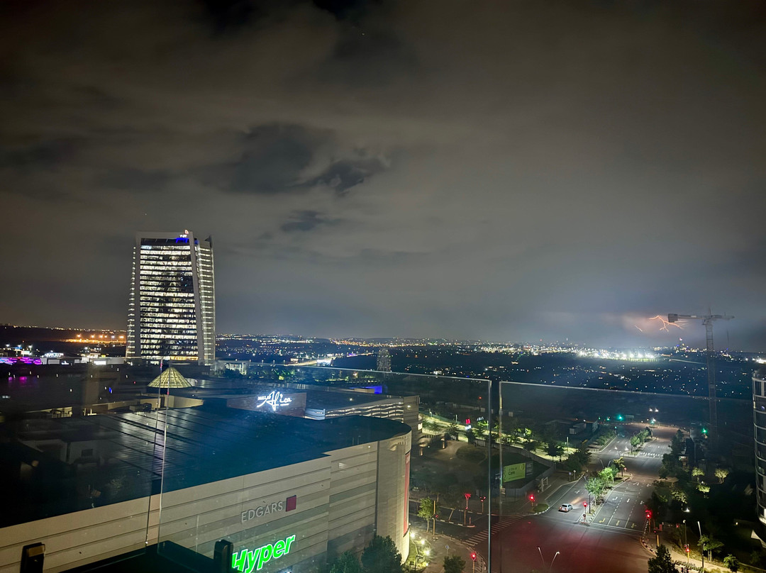 Courtyard Hotel Waterfall City主图