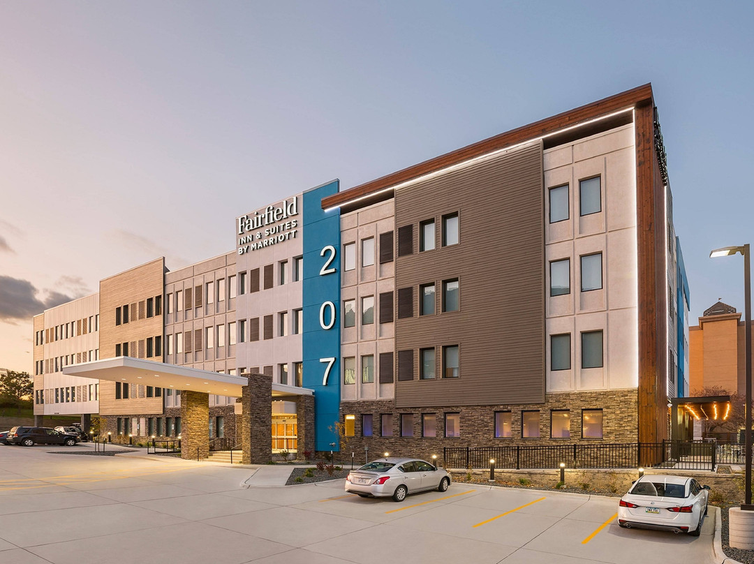 Fairfield by Marriott Inn & Suites Des Moines Downtown