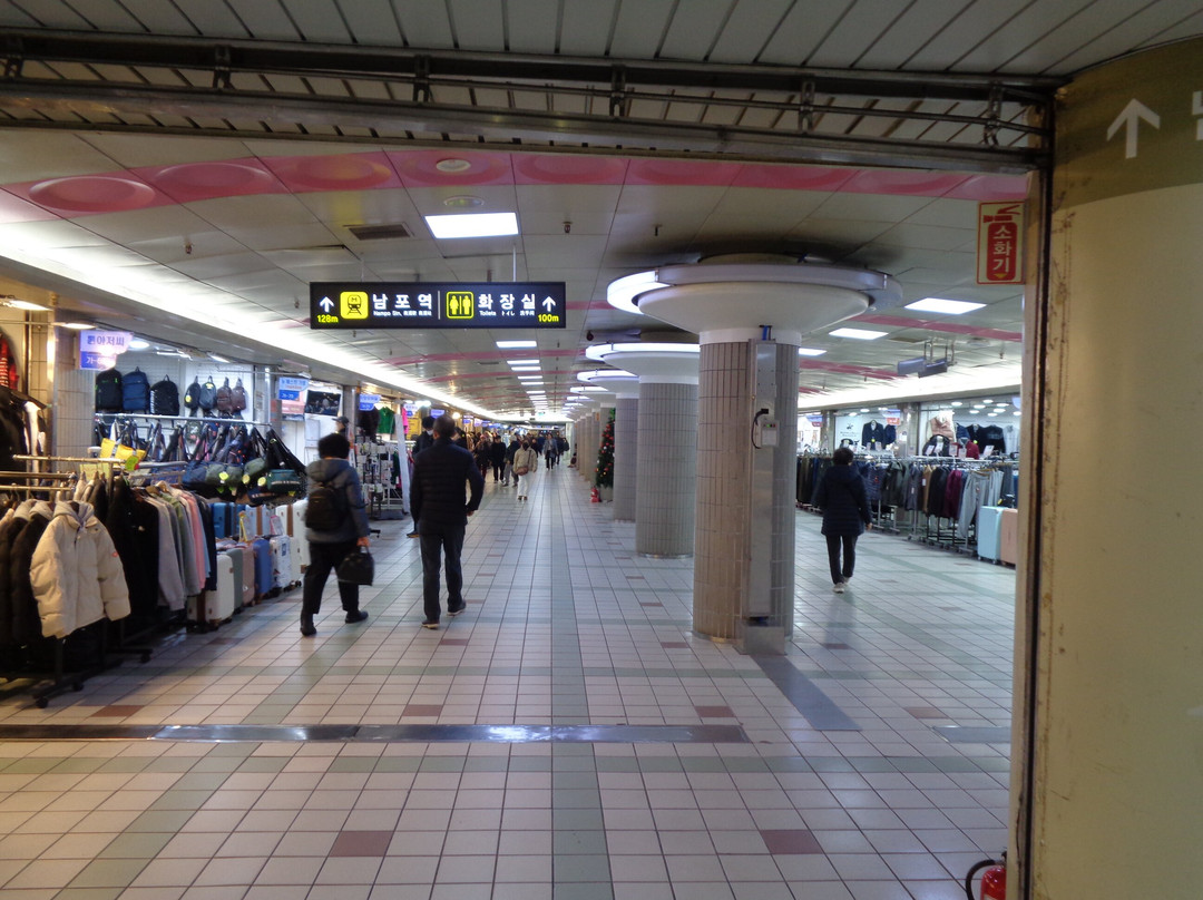 Nampo Underground Shopping Center-釜山必去景点