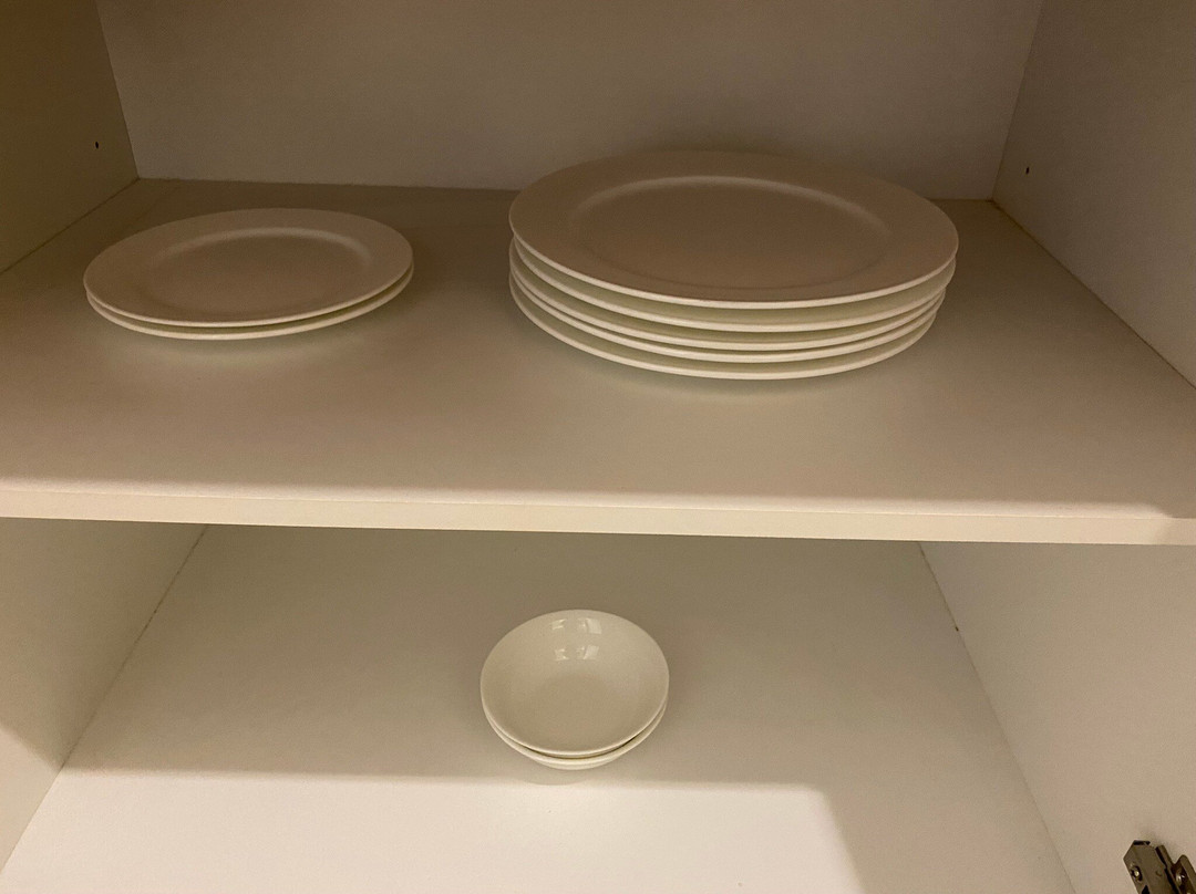 新山盛捷依斯干达美迪尼服务公寓主图