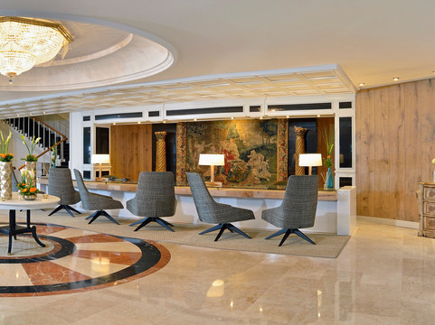 维多利亚盛美利亚酒店主图