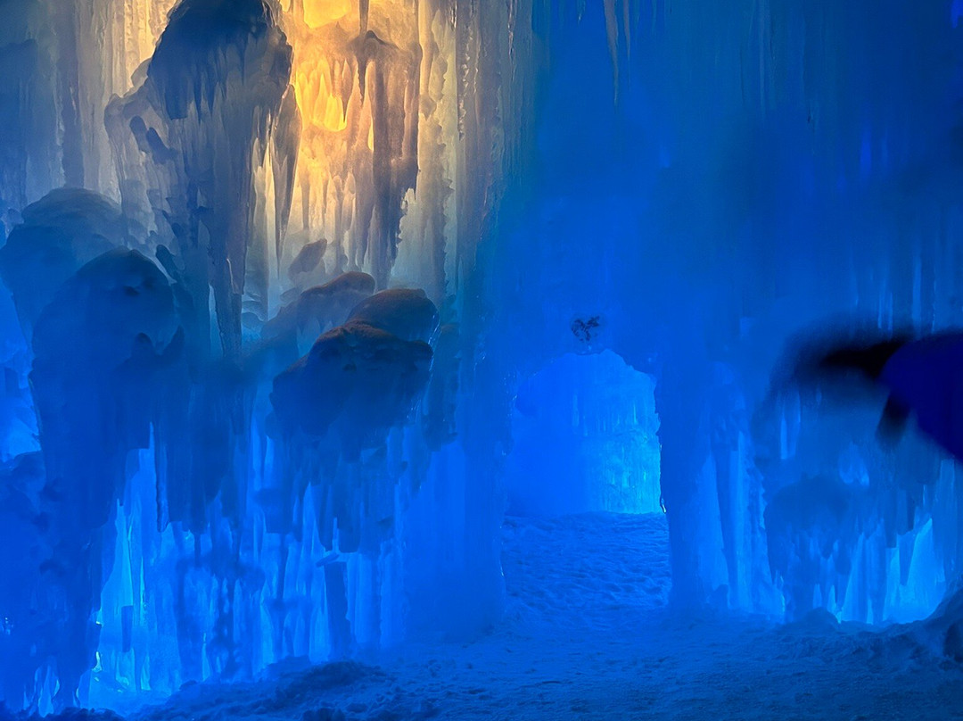 Ice Castles-Woodstock必去景点
