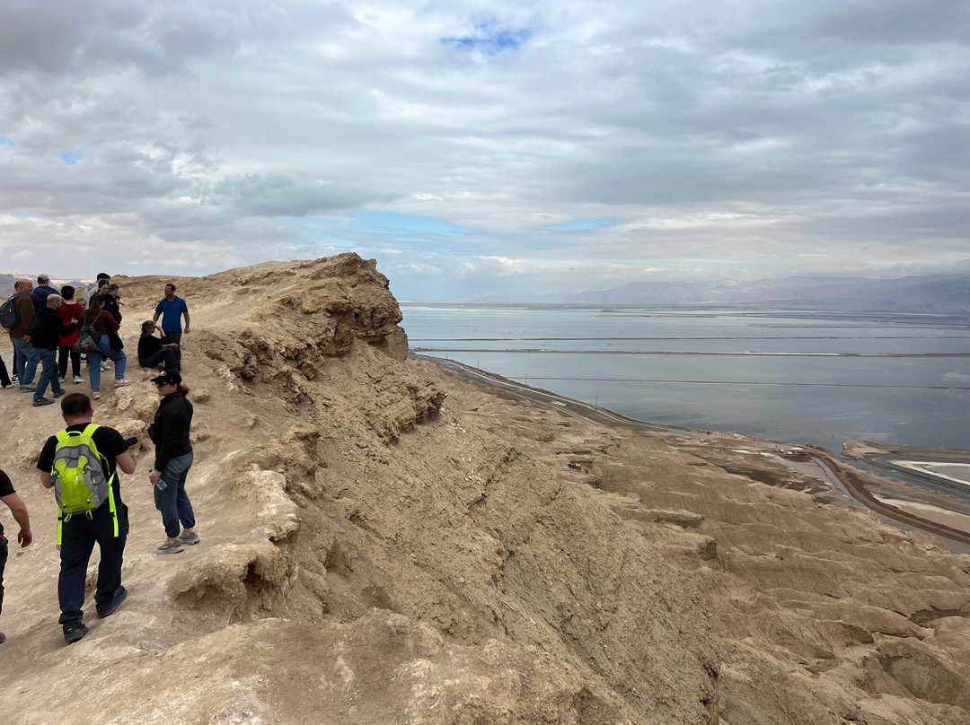 Yoni Shtern - Tour Guide-Neot HaKikar必去景点