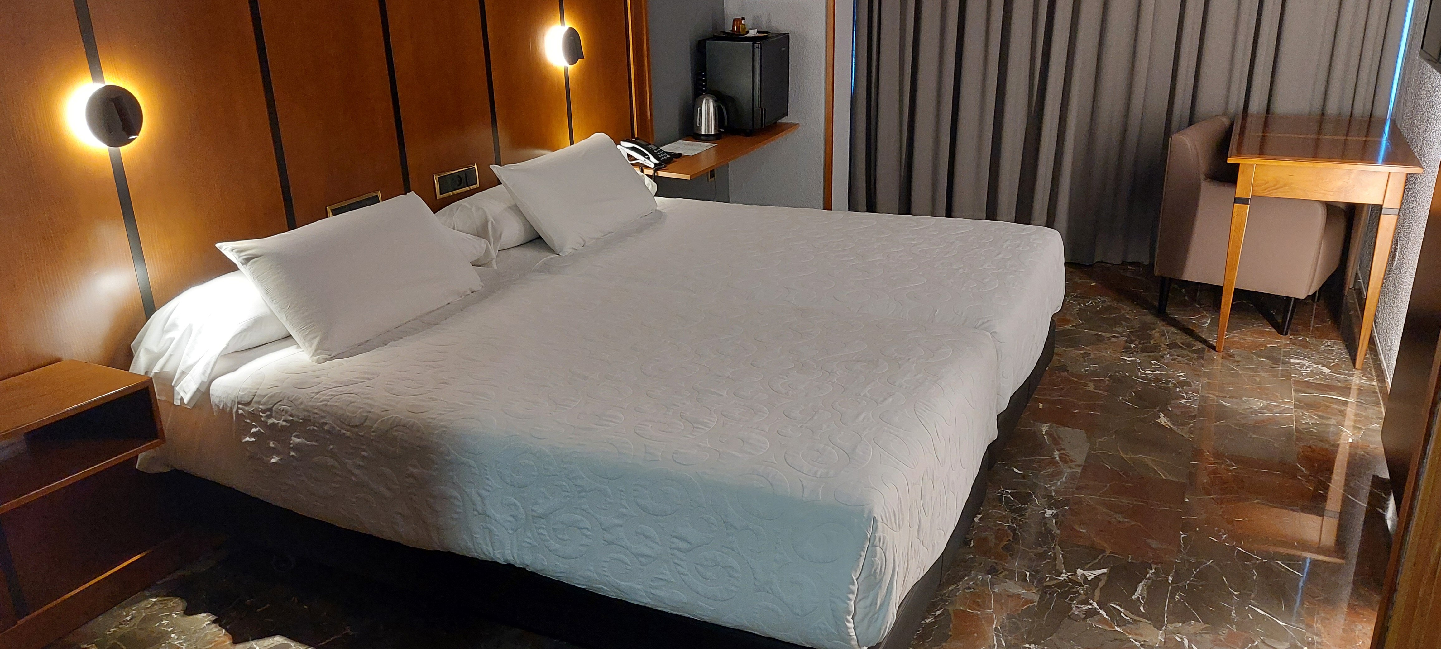 Hotel Condestable Iranzo-客卧