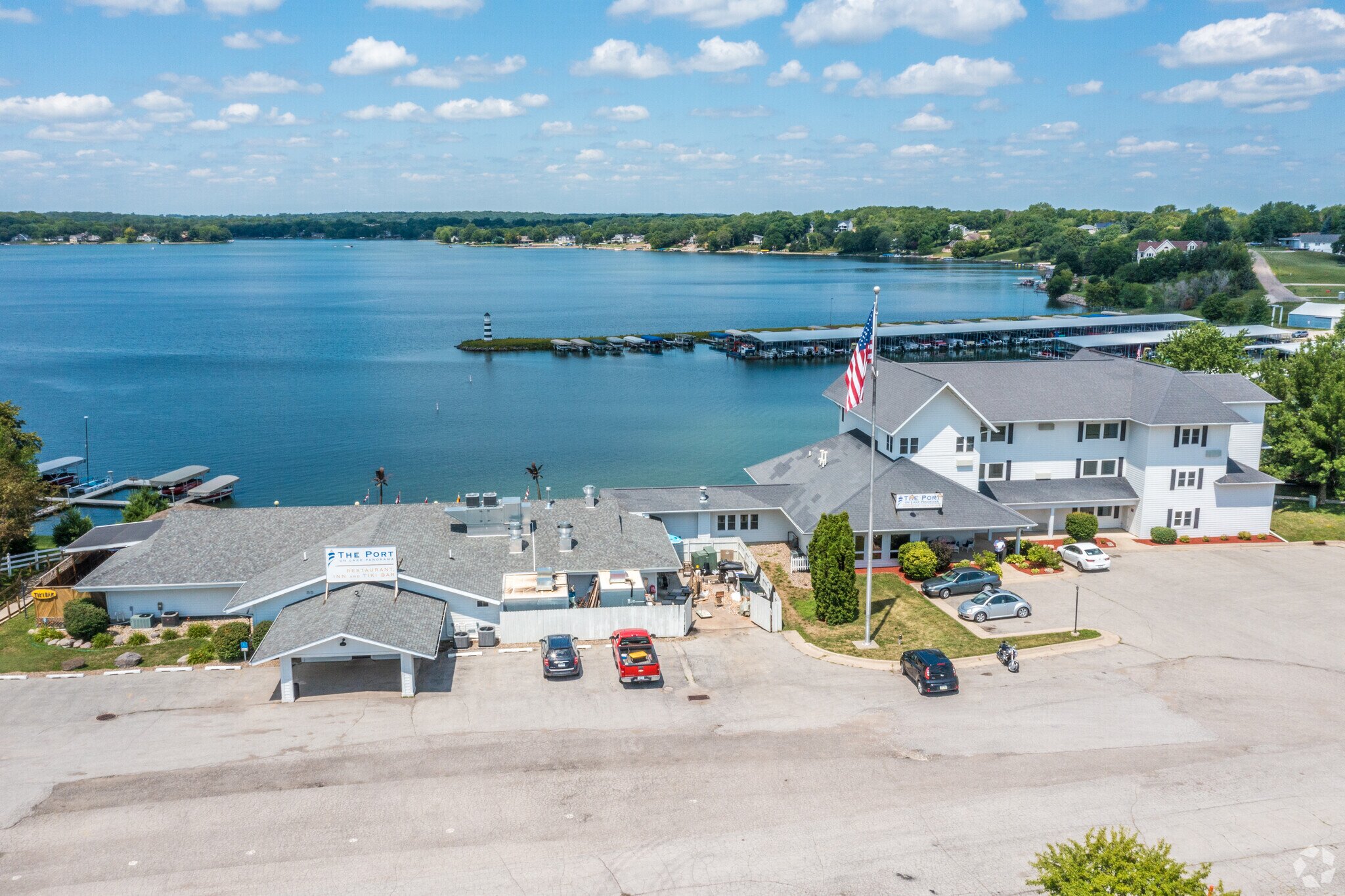 The Port Inn and Suites at Lake Panorama-浴室