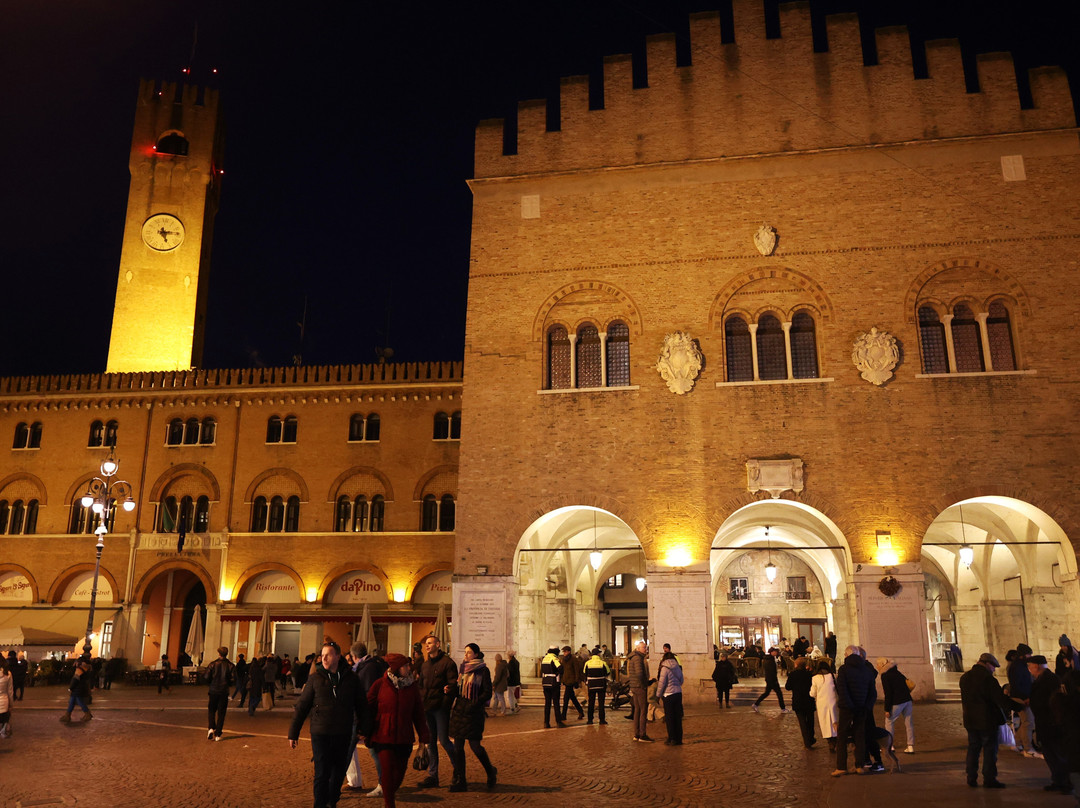 Piazza dei Signori-特雷维索必去景点