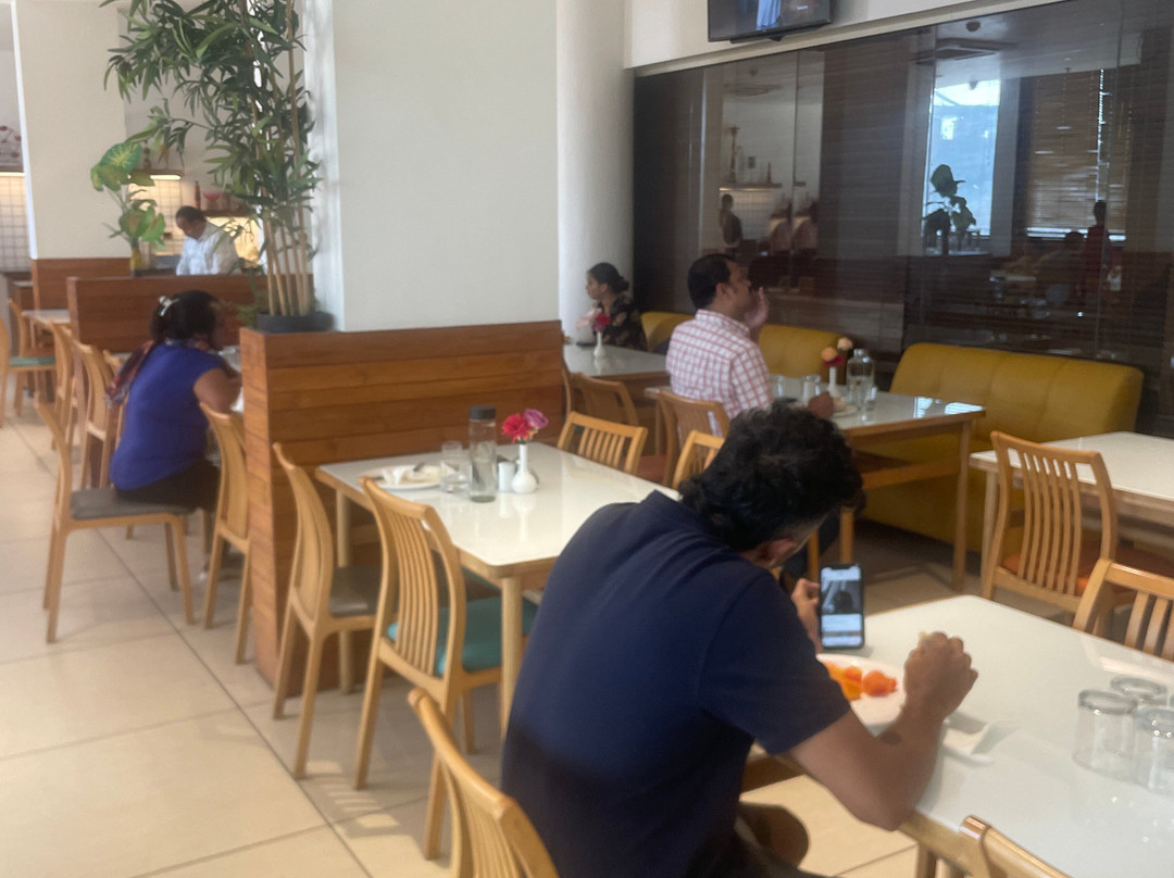 Ginger Surat City Center主图