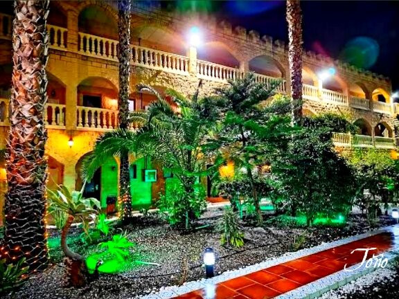 卡斯蒂略广场酒店主图