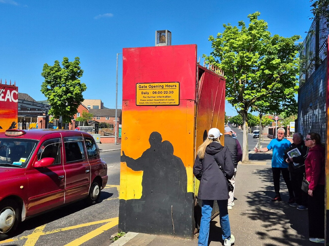 Belfast: Political Conflict 3 hour Walking Tour-贝尔法斯特必去景点