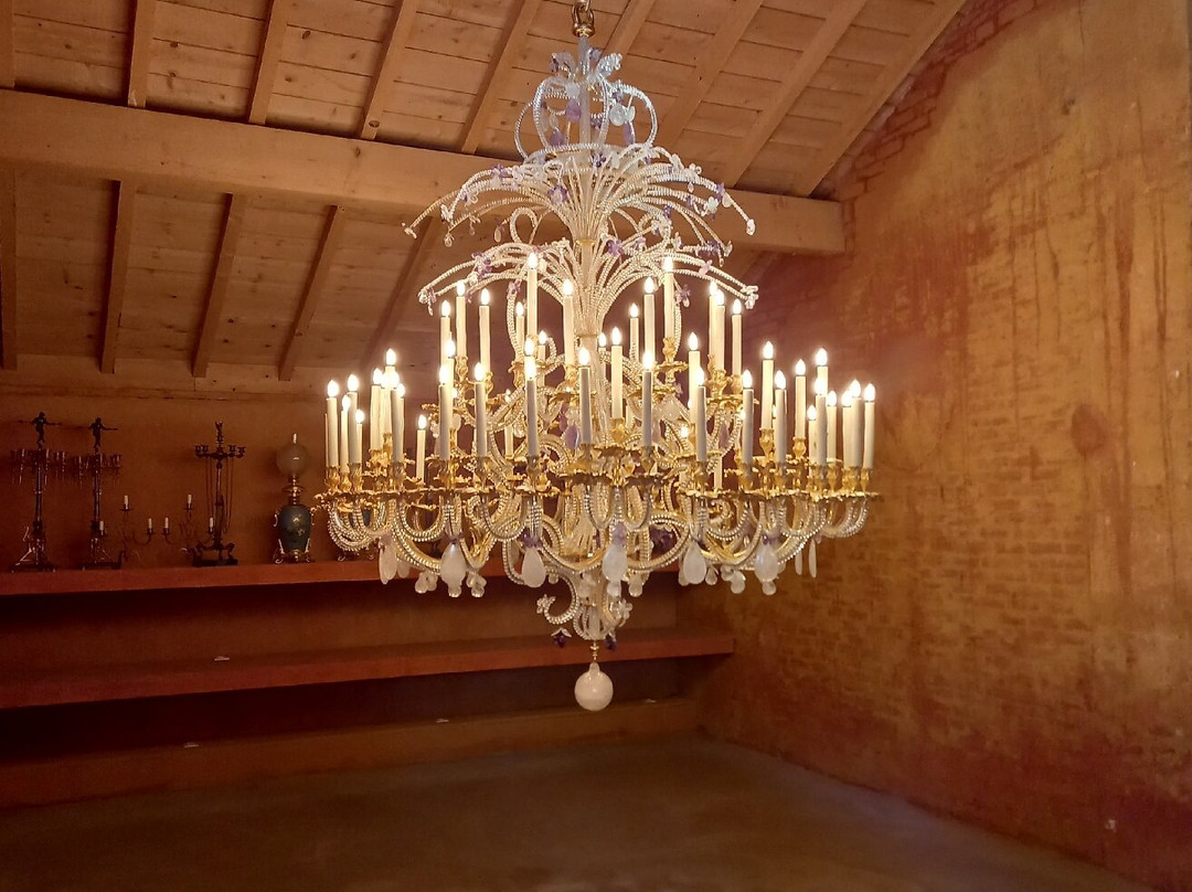 Musee des Ateliers Mathieu Lustrerie-Gargas必去景点