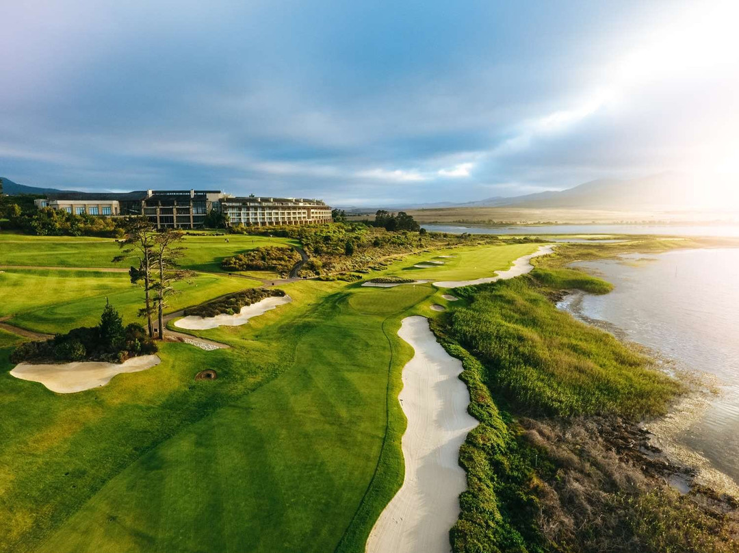 小月酒店住宿-阿拉贝拉温泉酒店