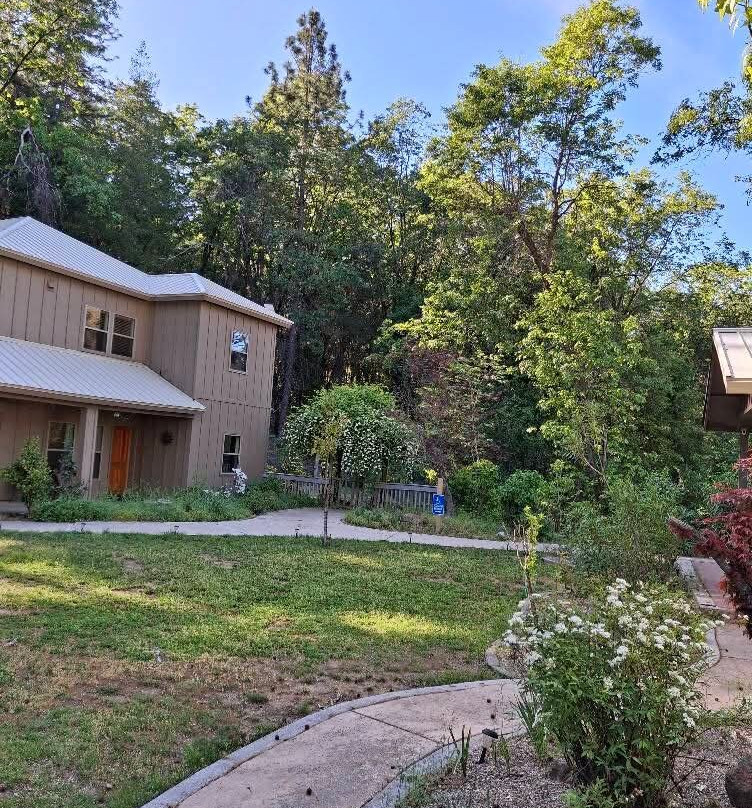 The Inn at Shasta Lake主图