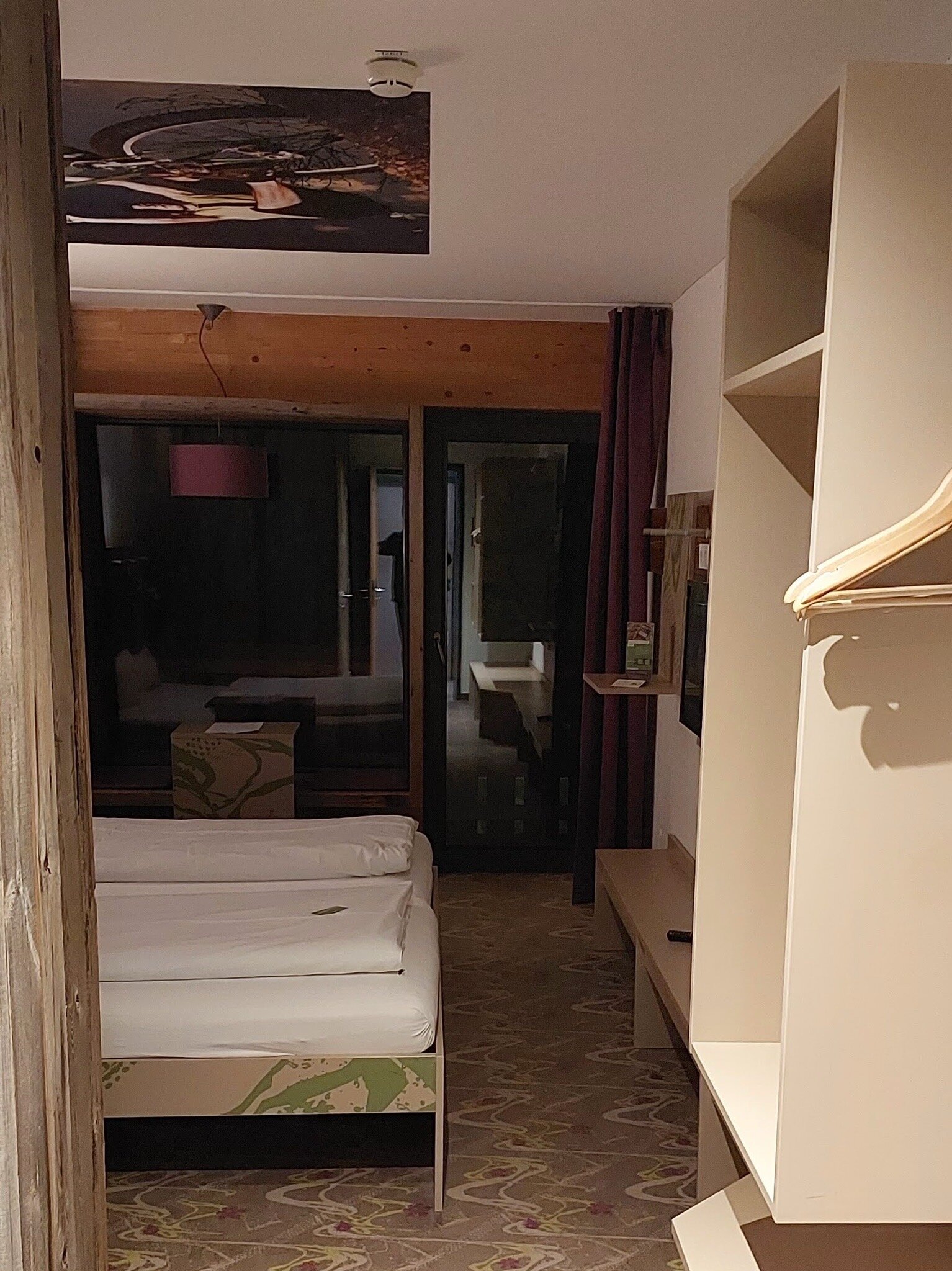 新天鹅堡探险家酒店-官方