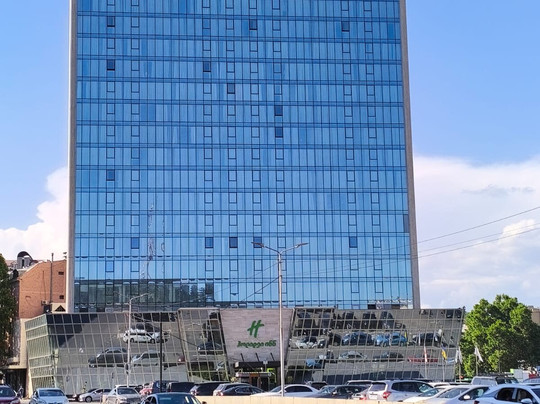 第比利斯假日酒店主图