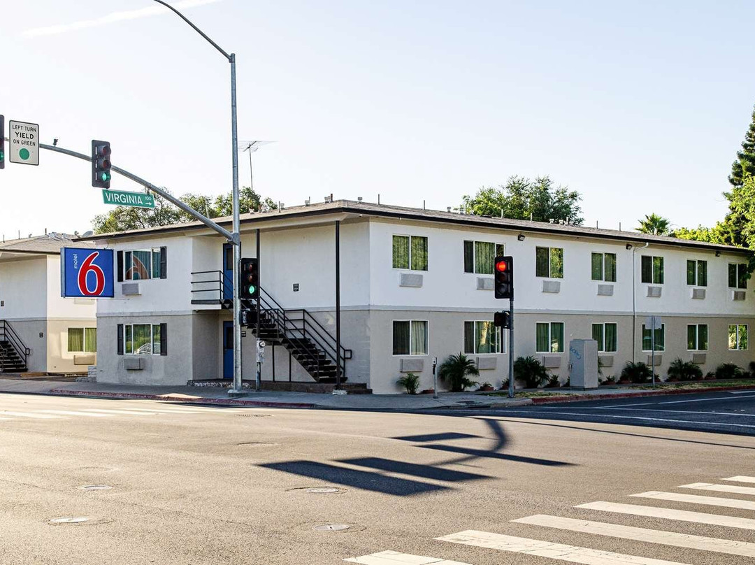 Motel 6 Modesto Downtown