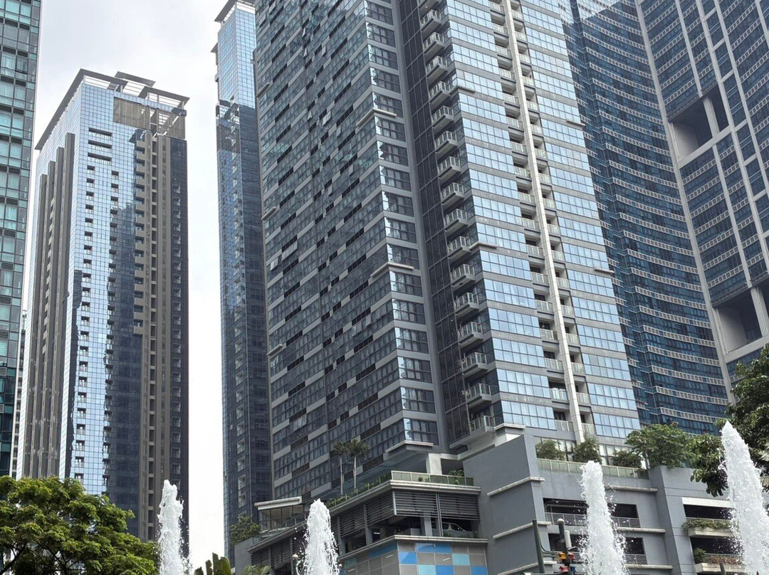 Uptown Place Mall-塔吉格必去景点