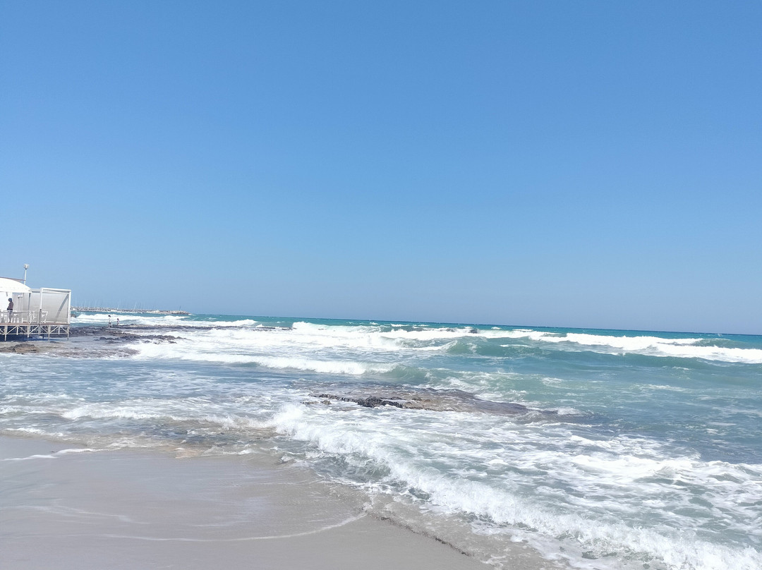 Sairon Village Pool And Beach主图