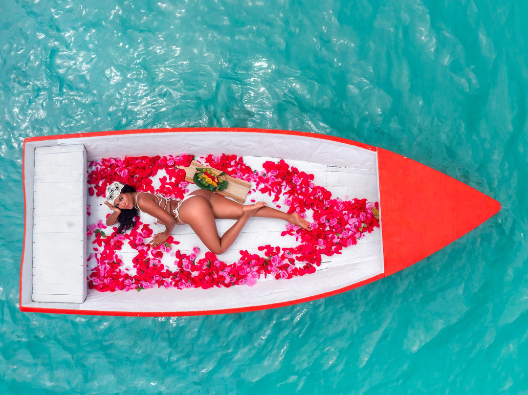 Dushi Boat Drone Photoshoot | Free Champagne | Fruits and Flowers-Soto必去景点