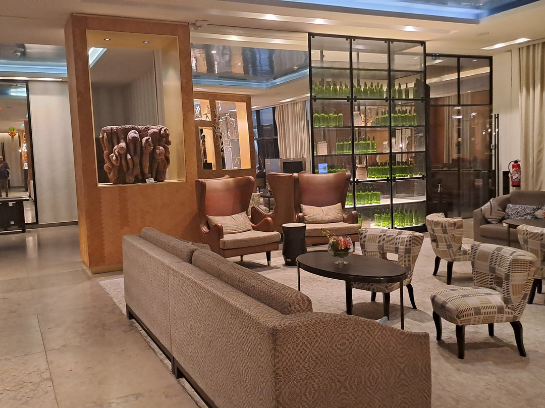 Moevenpick Hotel Abidjan主图
