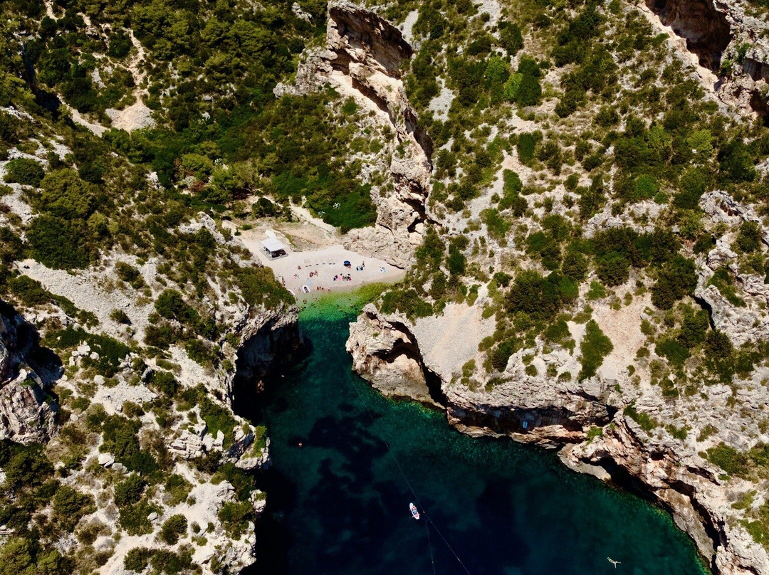 Kaukal-Komiza必去景点