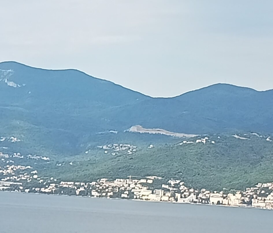 Rijeka Central Market-里耶卡必去景点