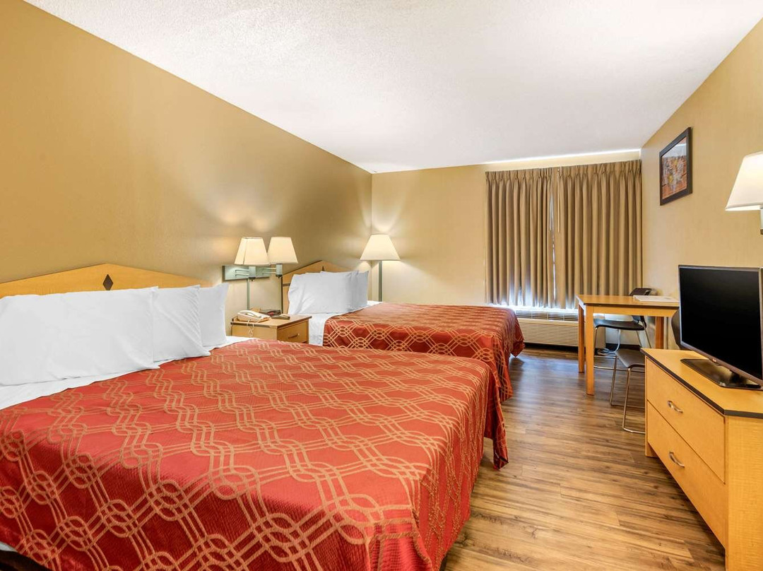 Cimarron Hills酒店住宿-Econo Lodge Near Peterson Air Force Base