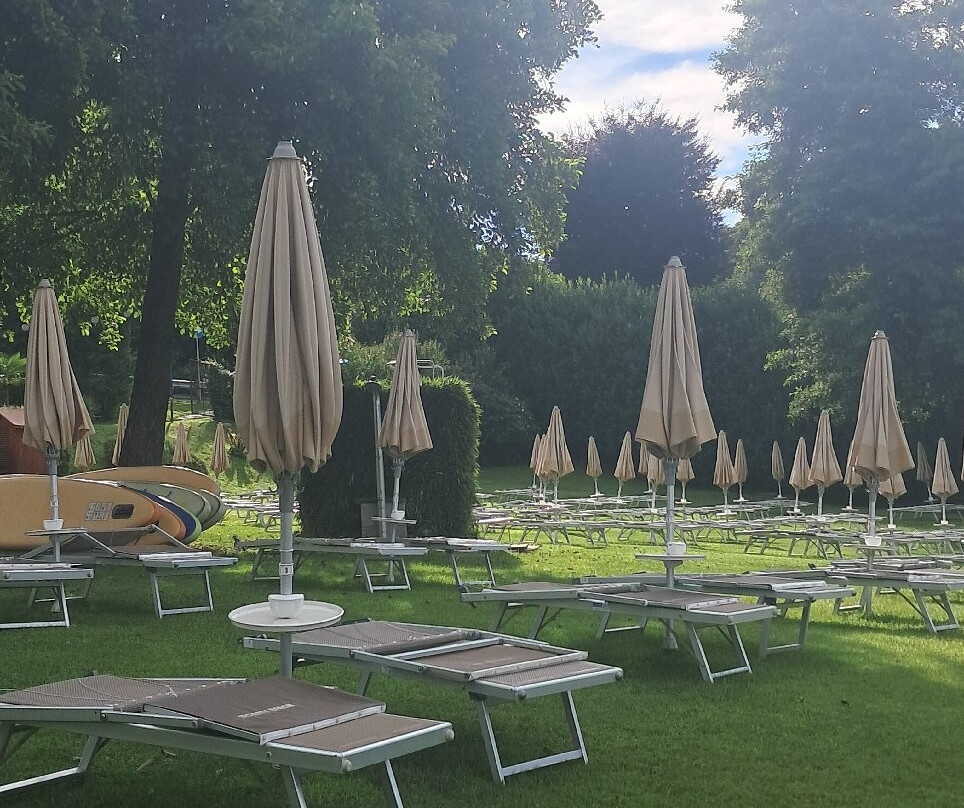 Monate Beach-Travedona-Monate必去景点