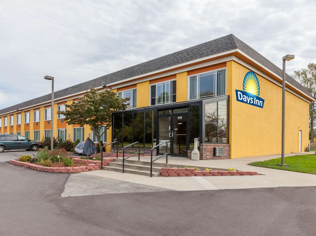 Days Inn by Wyndham Holland