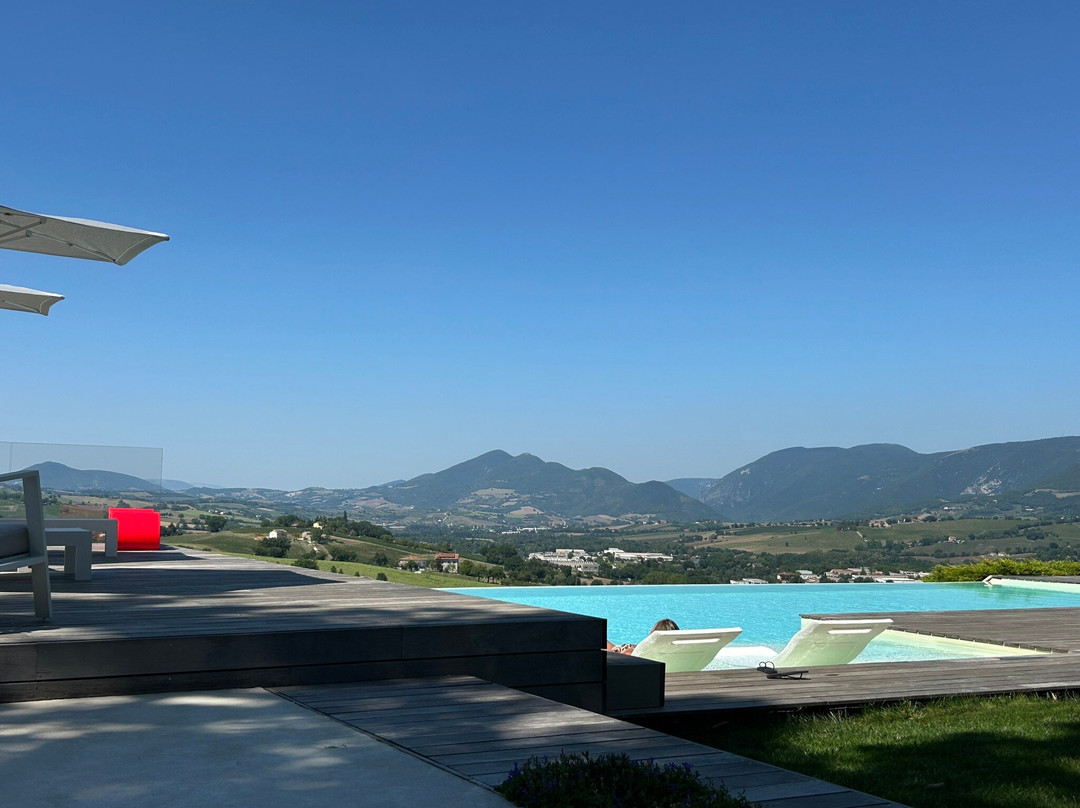 Serre Alte Landscape Luxury Rooms主图