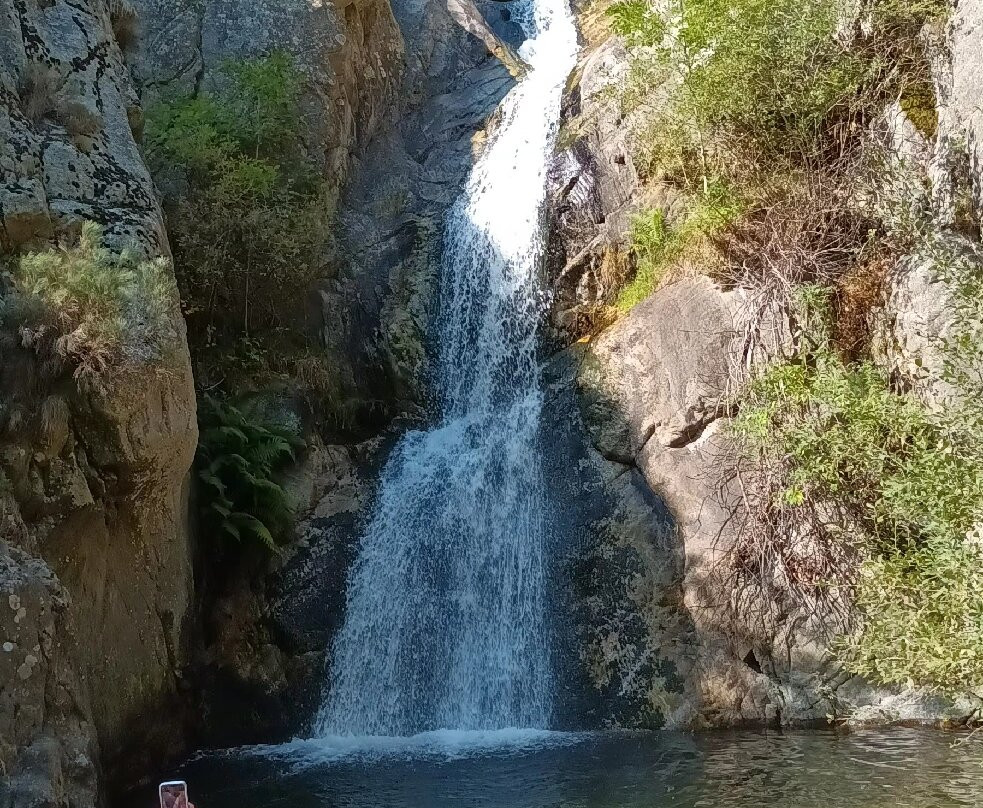 Cascades Du Saint-vincent Et Des Anglais-Vernet-Les-Bains必去景点