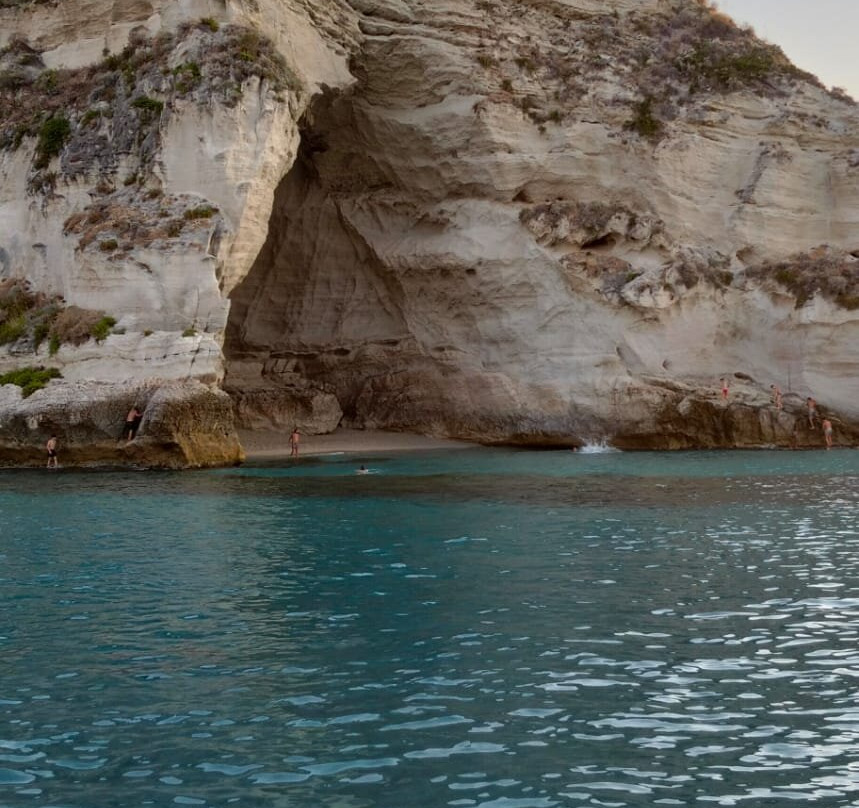 Noleggio Nautico Shark Bay-Parghelia必去景点