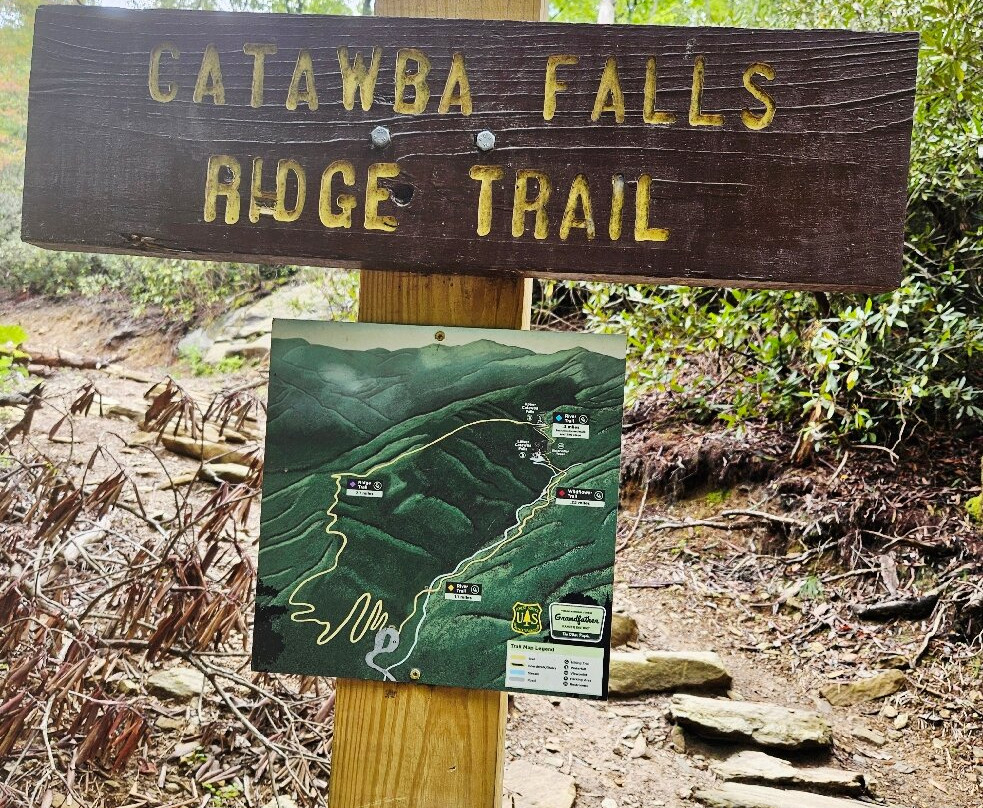 Catawba Falls-Old Fort必去景点