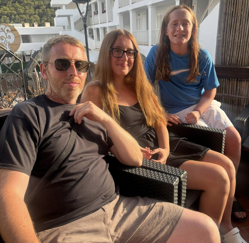 The Pirate Bar-Cala Llonga必去景点