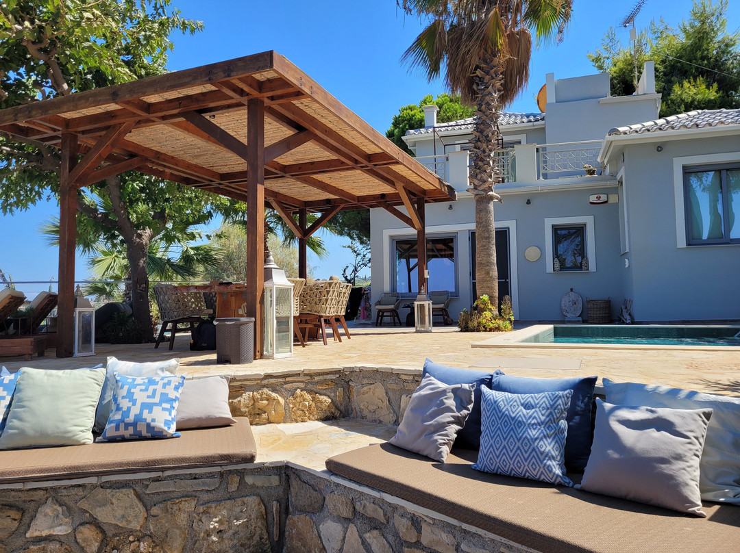 Paradisso Beach Villas主图