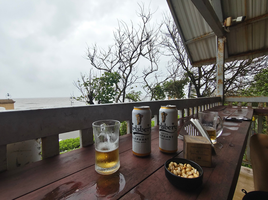 Praveg Beach Resort Daman, Lighthouse Beach主图