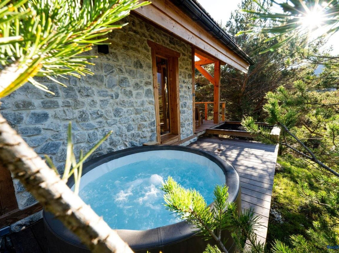 Les Chalets De Chanteloube
