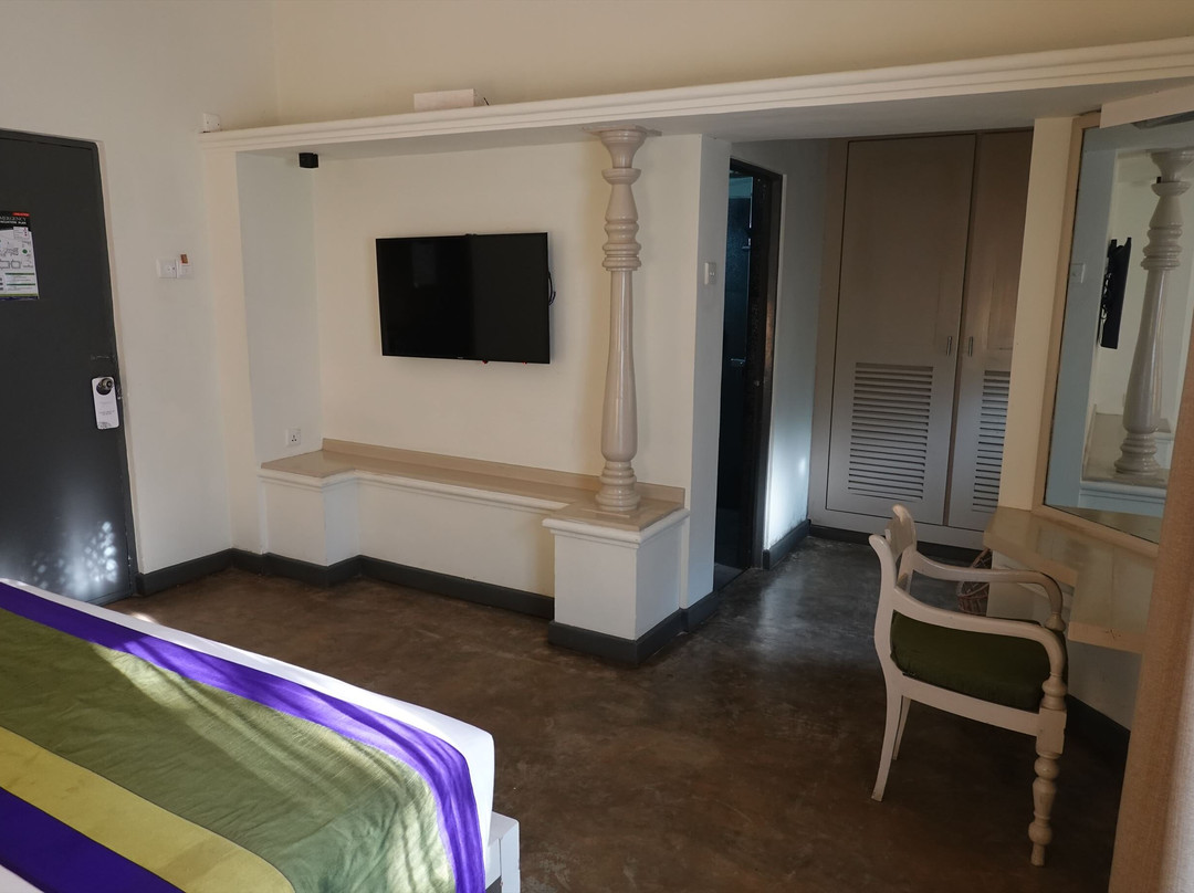 锡吉里耶酒店主图