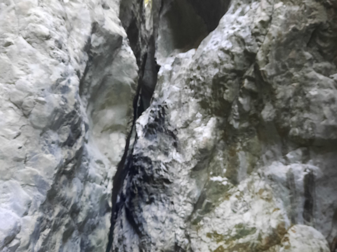 Holta Canyon-Gramsh必去景点