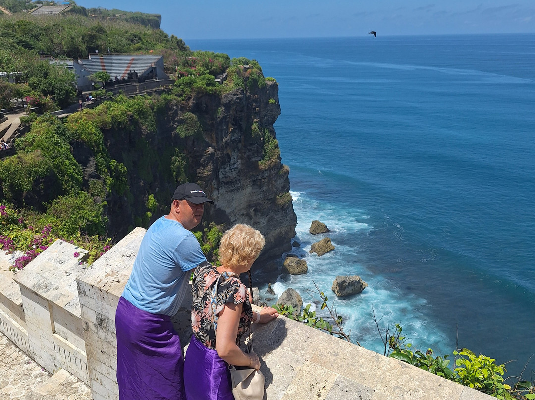 Kirani Bali Tour-罗威那海滩必去景点