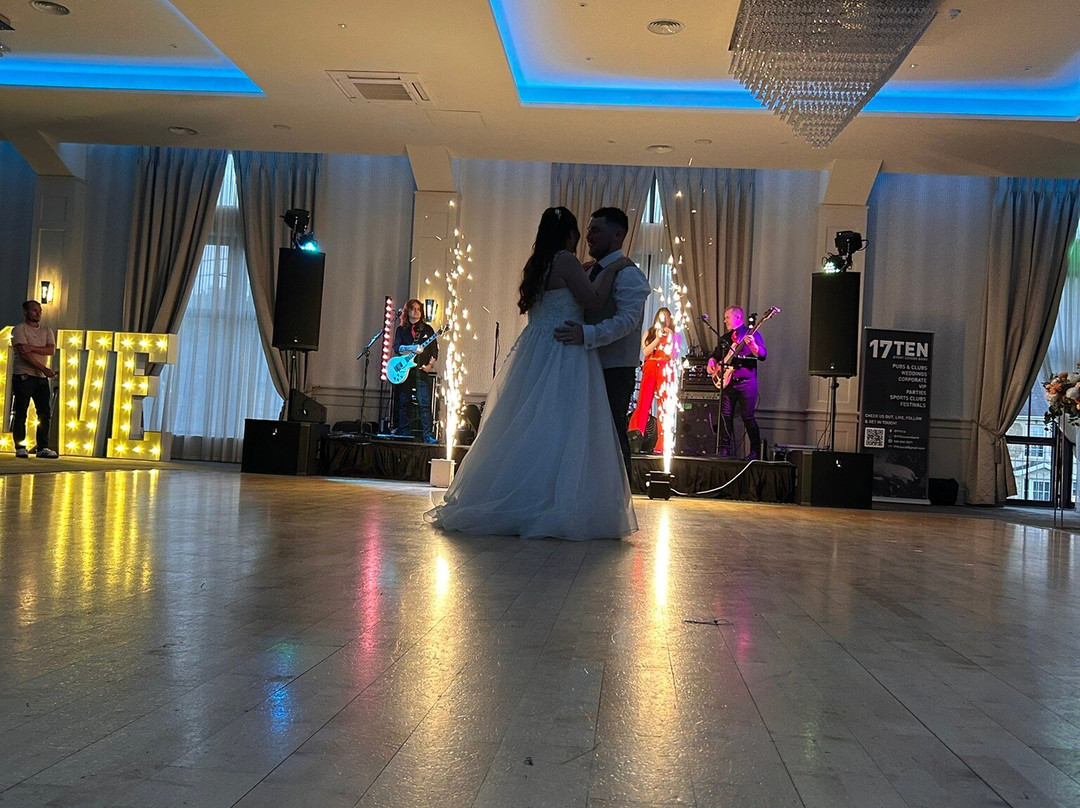 Longcourt House Hotel主图