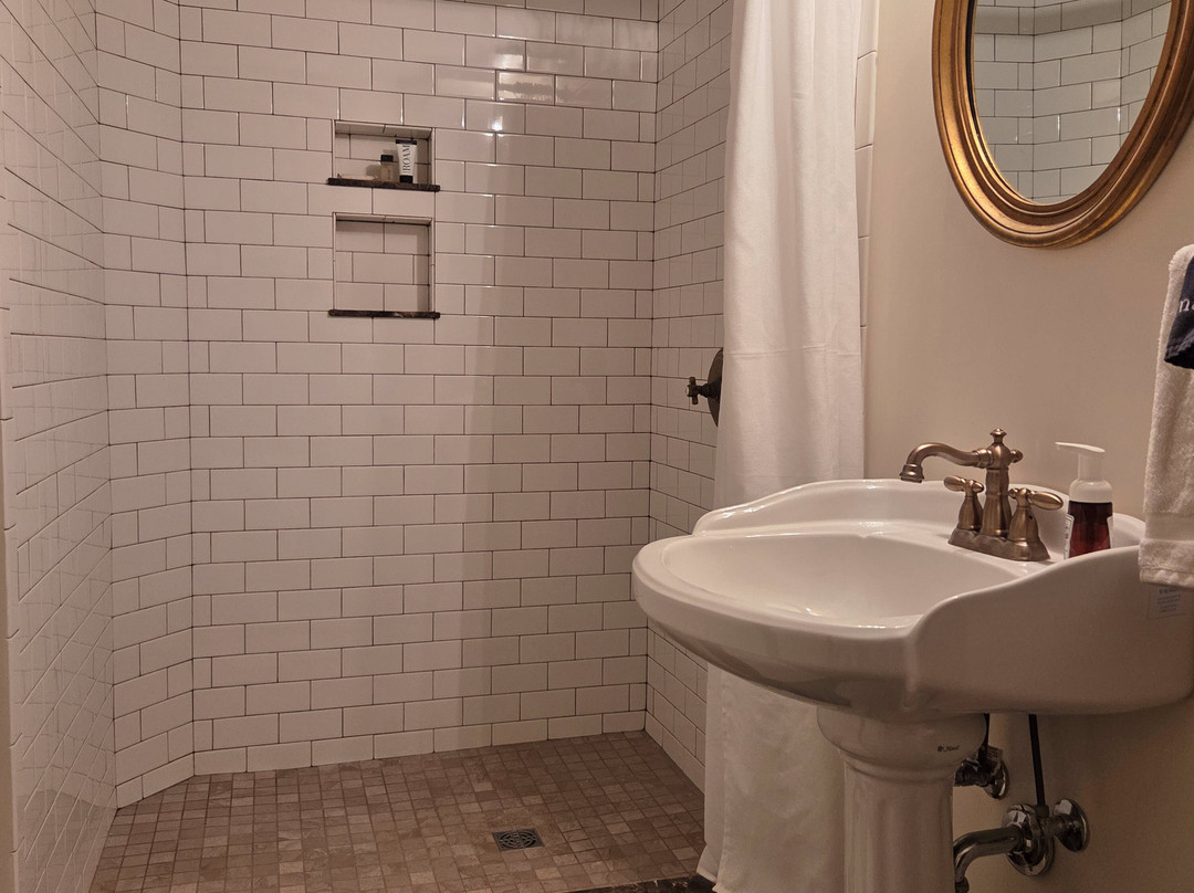 Burdett House Bed and Breakfast主图